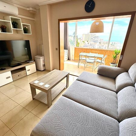 Cozy Fuengirola Apartment With Sea View & Pool Kültér fotó